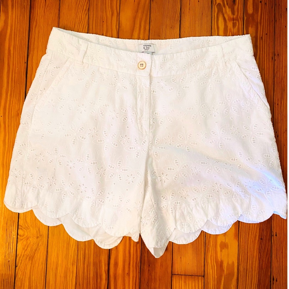 Crown & Ivy Curvy White Eyelet Scalloped Hem Floral coastal beach Sz 16w